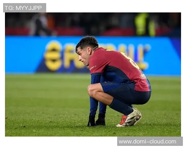 曼联与巴萨在国际冠军赛中激战正酣谁能笑到最后